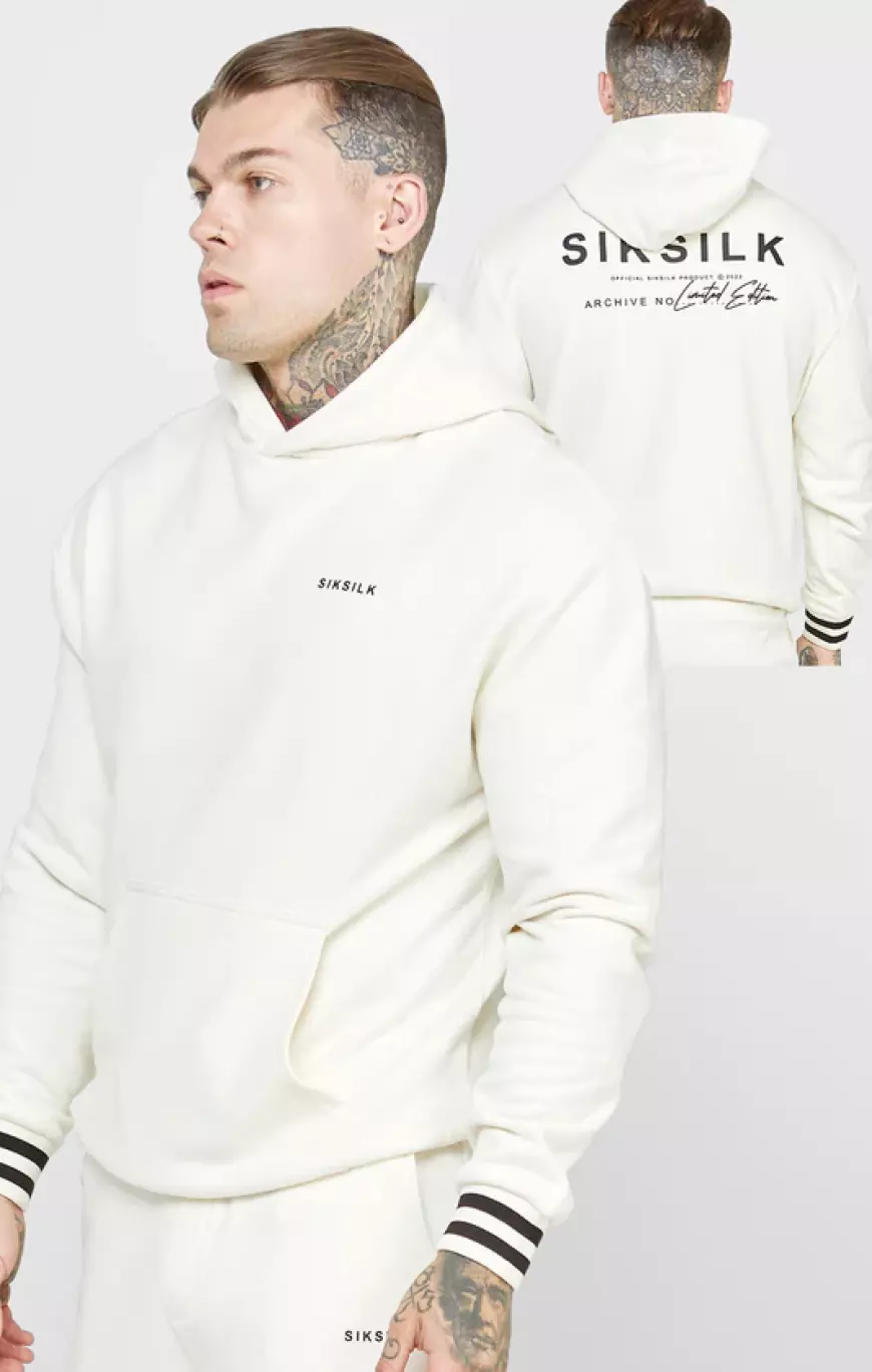 The Trendsetting Style of SikSilk Clothing: Where Comfort Meets Street Fashion