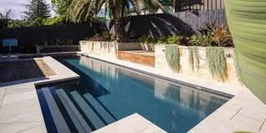 The Fusion of Contemporary Pool and Landscape Integration