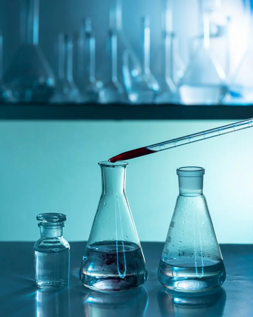 Erlenmeyer Flask: Unraveling the Chemistry Behind the Iconic Design