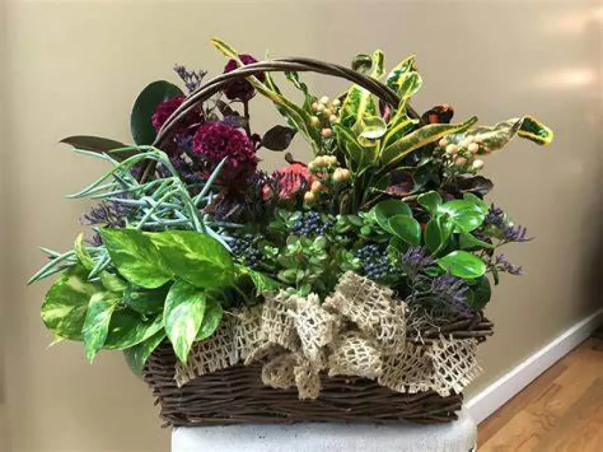 Blossoms of Bliss: Making the Perfect Floral Gift Basket for Every Occasion