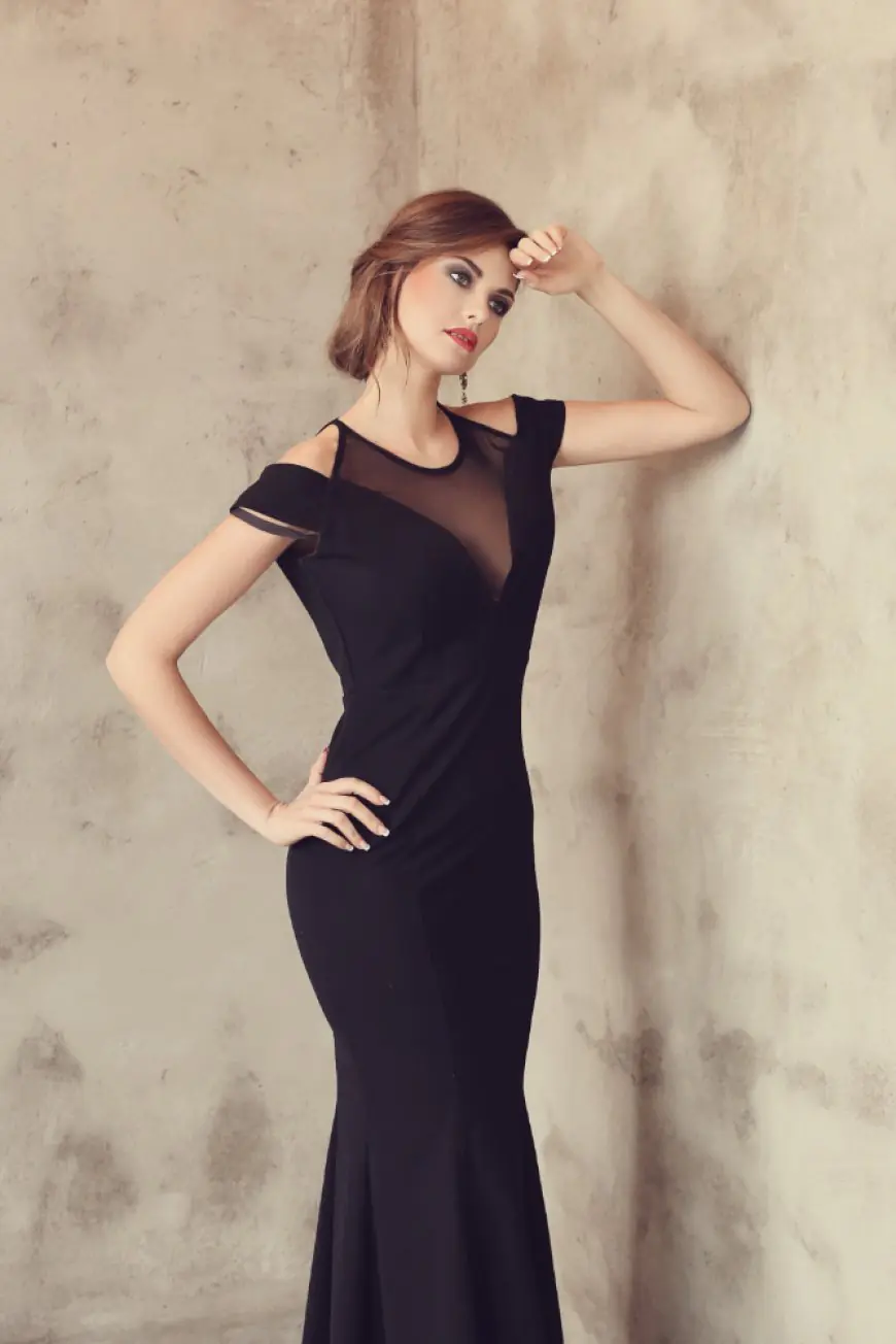 Black Maxi Dress: Timeless Elegance for Every Season