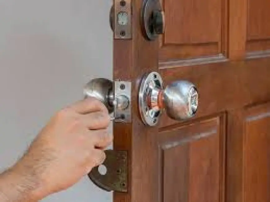 What is the process for Replacing HDB Door Locks?